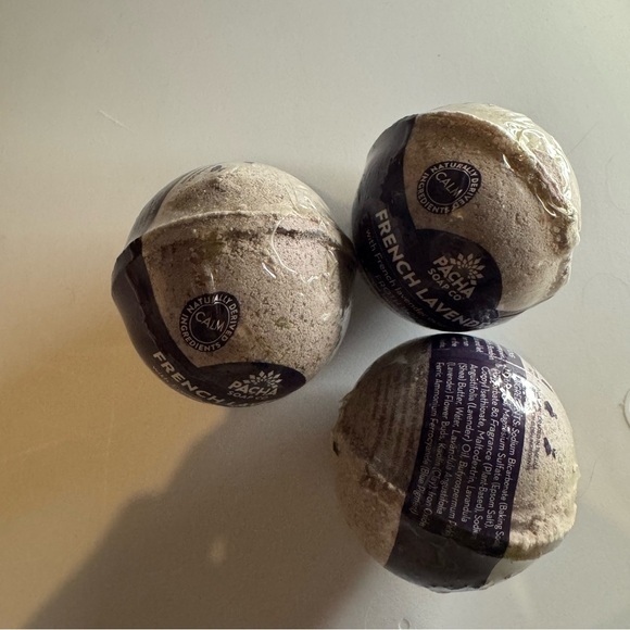 Pacha Soap Co. French Lavender Froth Bath Bombs - Picture 1 of 10